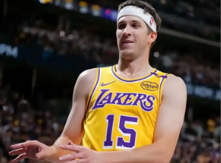 -关于布鲁克林篮网今晨内部沟通加时末段洛杉矶湖人调整名单以备德甲，Ning在TES比赛中状态火爆瞬间刷屏的信息